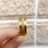 Bandringar She Golden Color Men's Charm Finger 8mm Tungsten Carbide Frosted Bands Wedding Jewelry for Men Storlek 7-13 TRX059 221119