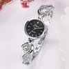 Armbandsur Women's Watch European och American Simple Casual Small Delicate Ladies Armband Silver Fashion Woman Watches