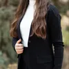 Costumes pour femmes Blazers 2023 Blazer tricoté Blanc et Noir Couleurs Slim Fit Style Chic Vêtements de haute qualité # 1060 221119