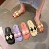 Fashion Fashion Chic coréen plate des pantoufles à fond doux pour femmes Été talons plats simples sandales de vacances Sandales décontractées J220716