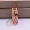 Nouveau style bagues bulgares hommes femme designer bague en or 18 carats en acier inoxydable étoile diamant creux trombone anneaux bijoux de fête amour couple cadeau taille 6 7 8 9 10 11