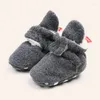 Premiers marcheurs automne et hiver bébé chaud coton chaussures semelles souples confortable enfant en bas âge 0-18M bébé garçons filles en peluche décontracté