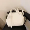 Sacs de soirée Weave PU Cuir Big Bandoulière pour femmes 2022 Tendance Luxe Mode Épaule Sac à main et sacs à main Jaune Blanc