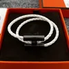 Tournis Tresse Bangle Bangles Brangeled Bracelet Designer Boltle Bangle Counter Qualidade de Tit￢nio Material A￧o Presentes Premium Reprodu￧￵es Oficiais 022