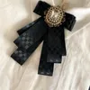 Spille spille vintage nastro con papillon brooch cristallo pins badge bowtie badge collare per donna accessori per feste di nozze GI6929194