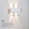 벽 램프 현대 미술 알루미늄 와이어 드로잉 공정 LED 실내 조명 및 거실 배경 침실 계단 전시회