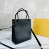 Üst Tasarımcı Çanta Omuz Çantaları Crossbody Bag Tote 2023 Yeni Moda Yumuşak Çatlak Desen Eyer Basit Her Şey Omuzlar Messenger Çanta Fabrikası Doğrudan Satışlar