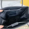 Üst Tasarımcı Çanta Omuz Çantaları Crossbody Bag Tote 2023 Yeni Moda Yumuşak Çatlak Desen Eyer Basit Her Şey Omuzlar Messenger Çanta Fabrikası Doğrudan Satışlar