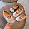 Scarpe da ginnastica 2022 primavera e autunno ragazze ballano strass tinta unita bambini appartamenti casual fiocco principessa scuola moda carina