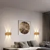 벽 램프 현대 미술 알루미늄 와이어 드로잉 공정 LED 실내 조명 및 거실 배경 침실 계단 전시회