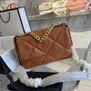 Kobiety 19 serii Lambskin Cross Body Pikowane torby Klasyczna pojedyncza klapa prawdziwa leaather z numerem seryjnym Luksusowe torebki projektantów dużych pojemności 26 cm