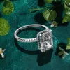 Anneaux de mariage High Carbon Diamond Emerald Cut Sterling Silver Promest Engagement Anneau de fiançailles pour les femmes