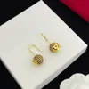 2023 Pendientes Diseñador para mujeres START Gold Gold Heart Forma Pearl Crystal Gold Double V Letter 925s Silver Jewelry Classic 89494123