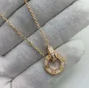 2022 Collana con pendente Charm di qualità di lusso con diamante e due forme rotonde collegate in oro rosa 18 carati placcato con timbro borsa velluto PS4222