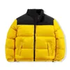 メンズジャケットウィメンダウンコットンウォームパーカーの男性パフジャケットレタープリント衣料品カップルストリートスタイルの冬のデザイナーダウンスリーブアウトウェア