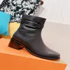 Femmes Chaussures Designer Bottes Desert Boot Flèche En Cuir Véritable Médaille Grossier Non-Slip Hiver Chaussure Taille EU35-40