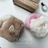 Piccole borse di peluche rosa carine e morbide. Borse firmate da ragazza fresca a colori bloccati