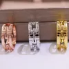 Band Love Ring Titanium Steel Unissex Designer Rings Mulheres homens Jóias de jóias Gold Gold Rose Colors CLIP Design Fashion Wedding Party Gifts Tamanho 6 7 8 9 10 11