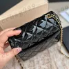 Trend Patent Leather Lambskin Designer Quilted Bags 19x17CM Womens Black Handbags Wallets Vintage Check Matelasse Metallic Turnbuckle Cross Body Coins Purse