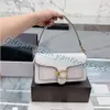 Bolsos de hombro de mujer de alta moda Estilo de corazón de cuero clásico Cadena de oro Crossbody Monedero Monedero Bolso de mujer Diseñadores Bolso Mensajero Monedero