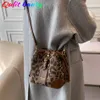 Bolsos de noche Leopard Small PU Leather Women Bucket Crossbody Fall Designer Shoulder Bag Luxury Brand Ladies Bolso Lady Trend Tote 221119