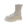 White Martin Boots Autumn Women 2022 أحذية أوروبية مع باطن سميكة وأحذية تشيلسي صغيرة نحيفة مع تنورة