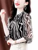 Frauen Blusen 4XL Frauen Sommer Frühling Shirts Dame Mode Lässig Halbe Hülse Oansatz Kragen Schwarz Druck Blusas Tops MM2094