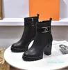 stivali con rivetti donna con cerniera Stivaletti firmati con fibbia in metallo 100% pelle da donna Tacchi alti moda Autunno inverno Tacco spesso scarpe da donna taglia 35-40-42