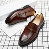 Chaussures habillées Marque de luxe Penny Mocassins hommes Chaussures décontractées Slip on Leather grande taille 38-46 Brogue Carving mocassins Driving party 221121