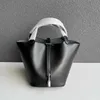 Verkaufe Designerbeutel auf der billigen 2023h Hand reiben Kuhpferlahnsbäume Frauenbeutel Lederschloss Kopftasche
