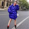 Frauen Trenchcoats 2022 Lose Pufferjacke Frauen Kleidung Wintermantel Dicke Warme Baumwolle Parka Koreanische Helle Metall Rot Outwear 815