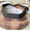 Basker 2022 päls stickad rutig retro basker höst och vinter koreansk mode varm målare hatt kvinnlig kamouflage