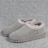 2023 Snow Boots Martin Boots Women Boots Shoes Classic Design Design Theple Slippers козьи кожа Овнова держите теплый размер 35-42 WGG