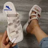 Ciabatte da donna con tacco alto Sandali con fondo spesso Scarpe casual da donna Estate per il tempo libero Sandali neri Scarpe da donna Pantofole con zeppa J220716