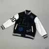 Jaqueta Souvenir Bordada Feminina Monogramas Jaqueta Bordada em Relevo Multi-remendos Blusão de Couro Misto Varsity Masculino Roupas Esportivas Jaquetas de Beisebol Varsity