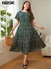 GIBSIE grande taille Ditsy Floral Oneck volants ourlet robe femmes vacances Boho été à manches courtes élastique Aline décontracté longues robes 221121