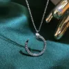 Titanium Steel Rose Gold Inlaid Diamond Nail Halsband Luxury Simple Fashion Curved Nail Pendant CLAVICLE CHAIN ​​HX331T6160392