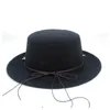 Berets 2023 Autentiska män Kvinnor Flat Top Hat Friend Party Wool Trilby Fedora Fascinator Storlek 56-58cm