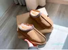 Designer Australië Boots Fashion Booties Dames schoenen Warm Sneakers Shearling Platform Slipper enkels sneeuwschoenen kastanje winter