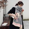 scarf designer scarf sjal för kvinnor lyxiga vinter kashmir scarfs herr regnbågsfärgade sjalar hequered tofs halsdukar varma bekväma modeaccessoarer wrap