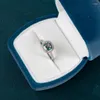 Anneaux de mariage 2022 Personnalité Femmes élégantes Bague avec couleur bleue Pierre Doigt Cadeau d'anniversaire romantique pour petite amie Zircon Bijoux