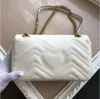 Designers väskor kvinnor axelväska marmont handväska messenger totes mode metalliska handväskor klassiska crossbody clutch pretts