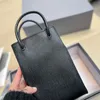 Mini Designer Tote Bag Black Handtas voor vrouwen Winkelen Lederen brief Hobo -tassen met schouderriem Fashion Catwalk Men Luxe Tote Bag