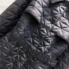 Women Parkas Designer Wysoka wersja damska kurtka Trójkąt haftowy długi płaszcz parka zimowy ciepły wiatrobak damski płaszcze 4gr5