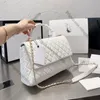 CC Totes 22SS Luxe Maxi Caviar Cuir Sacs en cuir de veau Femmes Flap Co Poignée Classique Designer Sacs à main Chaîne en métal doré Matériel Sac à main Diamant matelassé Croix