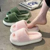 Hiver Maison Femmes Fourrure Pantoufles Fuzzy Chaud En Peluche Chaussures Plates Femme De Luxe Moelleux Pantoufles À Bout Ouvert Sandales Antidérapant Filles Chaussures J220716