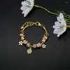 Braccialetti con ciondoli Yexcodes Bracciale con fiore margherita dorata Fai da te con grande foro in lega di girasole con perline Braccialetti da donna fini Regali