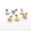 Womens T Letter Heart oorbellen Studs Designer Sieraden heren Arcuate oppervlak Studs goud/zilverachtig/rose goud Volledig merk als bruiloft kerstcadeau