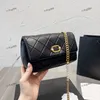 CC BAGS LUXury Brand Schoudertassen Dames Pearl accessoires Klassieke klep Schoudertas Diamant Lattice Leer Mini Bag Winkelen Cosmetische muur