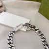 2023 Designer Nya smycken Sterling Silver Double Slåsar Hip Hop Fashion Enkelt mångsidigt pararmband